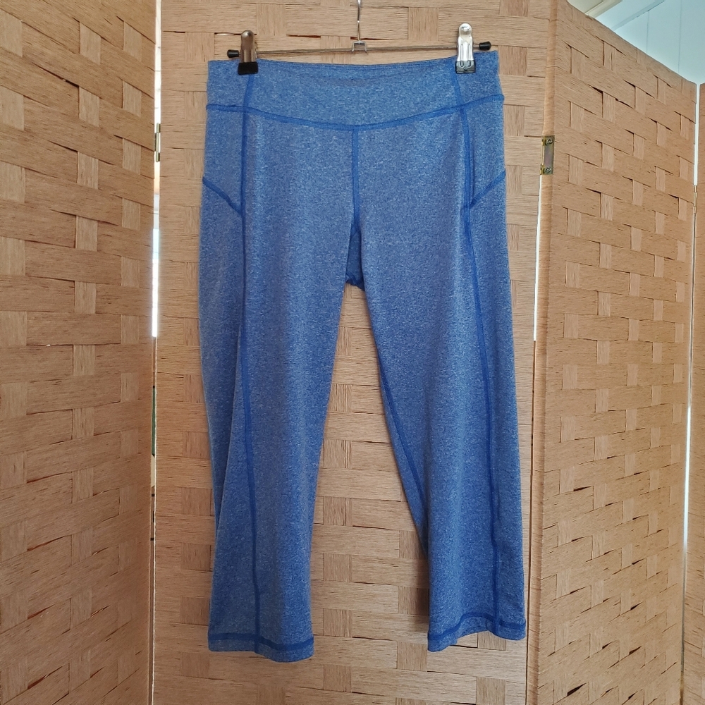 Live Love Dream Capri Leggings Size Medium Low Rise